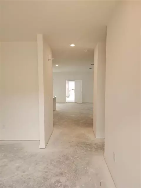 Entry Way - 20 Elmarry Ln, Bethlehem, GA 30620 photo 1 of 1