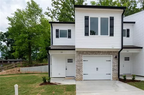 307 Legacy Ln #15, Calhoun, GA 30701