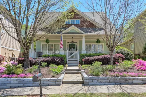 2095 Adams Dr, Atlanta, GA 30318