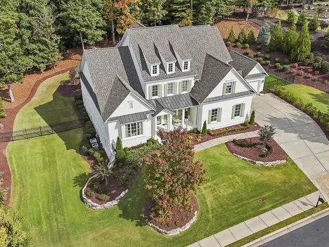 1036 Summit View Ln, Alpharetta, GA 30004