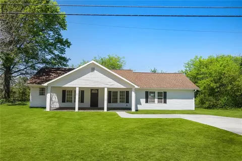 8815 Cartersville Hwy, Dallas, GA 30132
