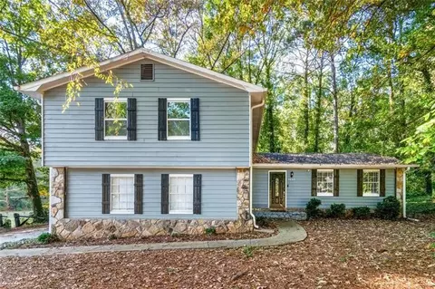 3663 Burlingham Dr, Lithonia, GA 30038