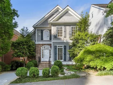 712 Longleaf Dr NE, Atlanta, GA 30342