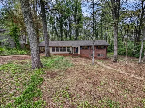 1485 Enota Ave NE, Gainesville, GA 30501