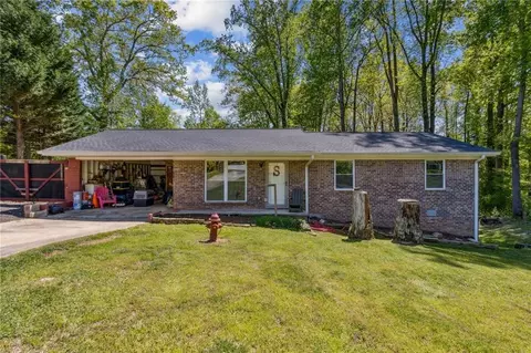 2935 Cowpoke Ln, Gainesville, GA 30507
