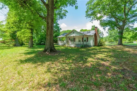 2180 Clay Rd, Austell, GA 30106 photo 2