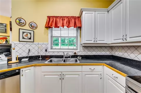 10185 Malcolm Dr, Covington, GA 30014 photo 9