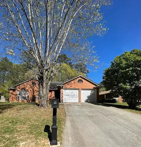 1125 Redan Sta, Stone Mountain, GA 30088