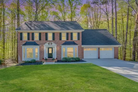 4450 Flippen Trl, Peachtree Corners, GA 30092
