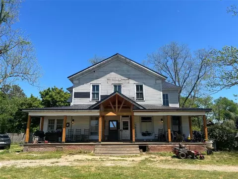241 Durand St, Woodbury, GA 30293