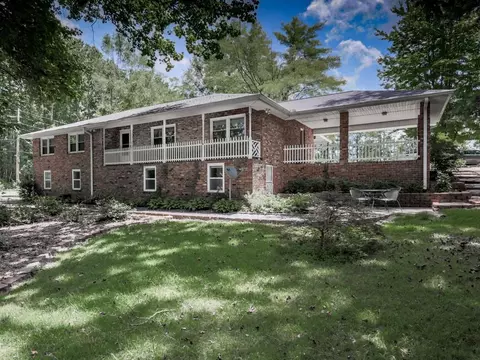 4774 Hillside Dr, Acworth, GA 30101
