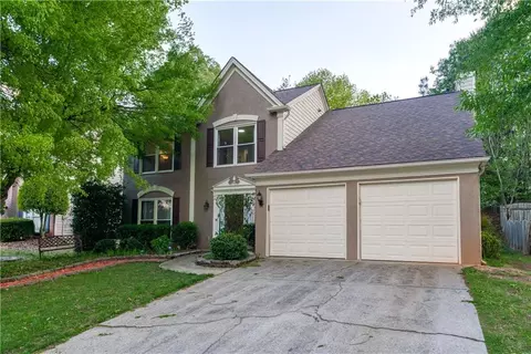 10880 Glenbarr Dr, Duluth, GA 30097