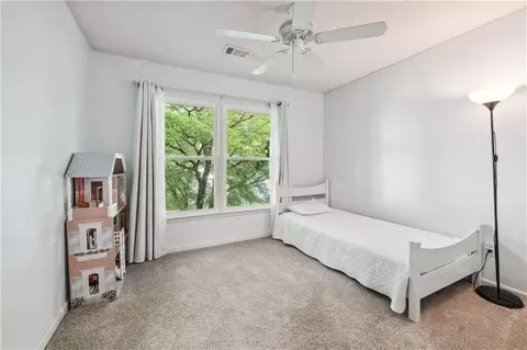 Bedroom - 10880 Glenbarr Dr, Duluth, GA 30097 photo 5 of 7