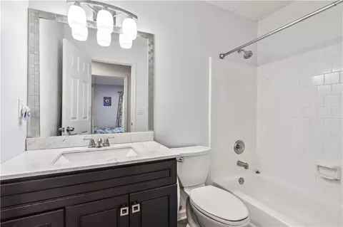 Bath - 10880 Glenbarr Dr, Duluth, GA 30097 photo 4 of 4