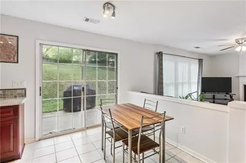 Dining - 10880 Glenbarr Dr, Duluth, GA 30097 photo 3 of 3