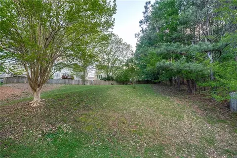 Exterior - 10880 Glenbarr Dr, Duluth, GA 30097 photo 7 of 7