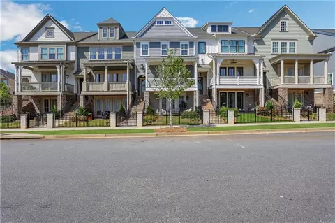 905 S On Main, Woodstock, GA 30188