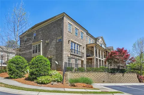 2415 Gatebury Cir, Chamblee, GA 30341
