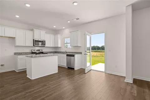 Kitchen - 212 Harrow Dr, Perry, GA 31069 photo 6 of 6
