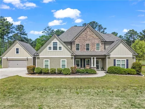 77 Fox Hall Xing W, Senoia, GA 30276