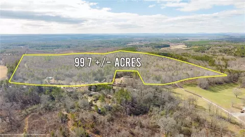 573 Relay Rd SE, Silver Creek, GA 30173