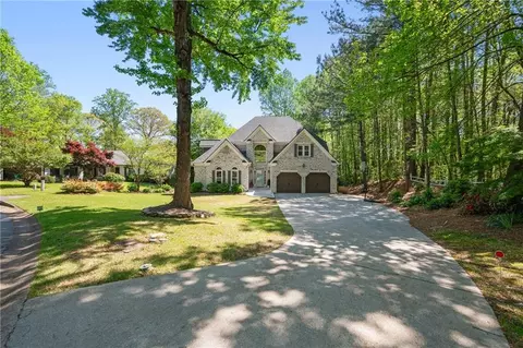 4500 Derby Ln SE, Smyrna, GA 30082