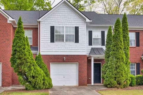 1028 Montague Place Ct, Lawrenceville, GA 30043