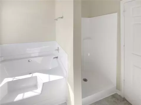 Bath - 140 Jericho Dr, Covington, GA 30016 photo 5 of 6