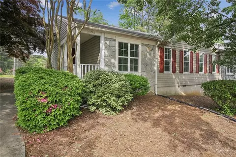 3398 Spring Harbour Dr, Doraville, GA 30340