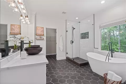 Bath - 540 E Shore Dr, Canton, GA 30114 photo 3 of 7
