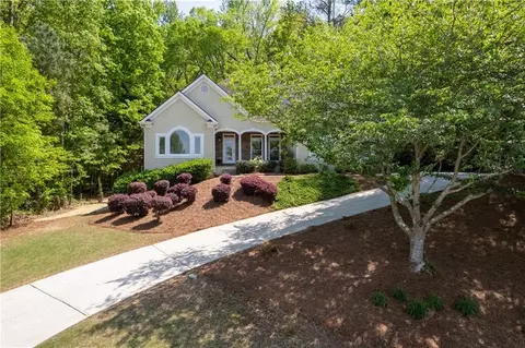 Exterior - 540 E Shore Dr, Canton, GA 30114 photo 2 of 14