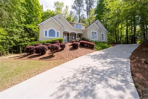 Exterior - 540 E Shore Dr, Canton, GA 30114 photo 3 of 14