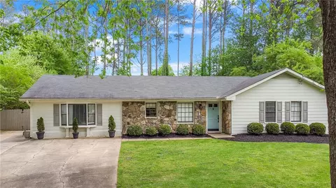 313 Fernbank Ct, Alpharetta, GA 30004