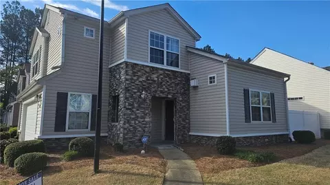 889 Windcroft Cir NW, Acworth, GA 30101