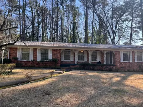 2996 Arrowood Dr, East Point, GA 30344