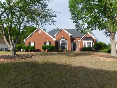 1907 E Bay St E, Hoschton, GA 30548