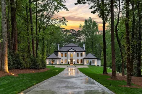 3860 Northside Dr NW, Atlanta, GA 30305
