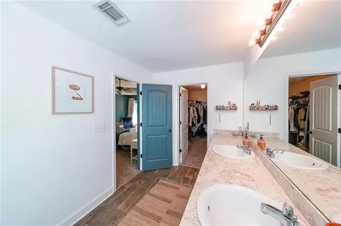 Bath - 1004 Double Tree Dr, Monroe, GA 30655 photo 3 of 4