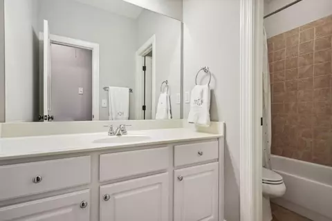 Bath - 1771 Duke Rd, Chamblee, GA 30341 photo 6 of 7