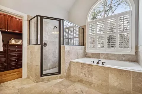 Bath - 1771 Duke Rd, Chamblee, GA 30341 photo 2 of 7