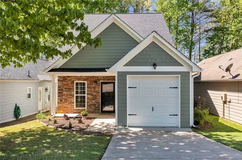 120 Hood Park Dr, Jasper, GA 30143