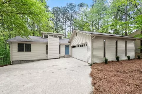 5054 Whites Mill Dr, Gainesville, GA 30504