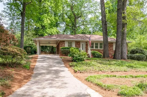 250 Worthington Dr, Marietta, GA 30068