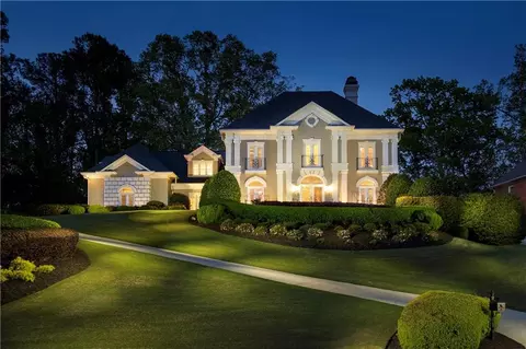 1412 Spyglass Hill Dr, Johns Creek, GA 30097