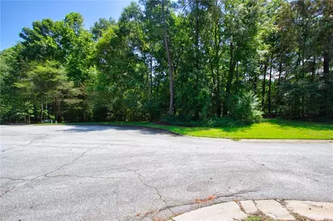1285 Olympic Dr, Oxford, GA 30054