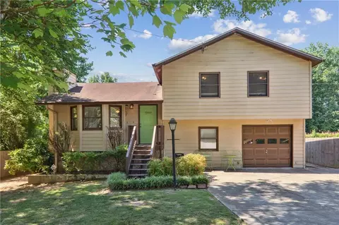 3136 Gwinnstone Cir, Snellville, GA 30078