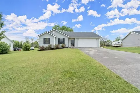 16 Taylor Dr SW, Cartersville, GA 30120