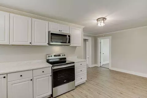Kitchen - 344 Falls Rd, Toccoa, GA 30577 photo 4 of 5