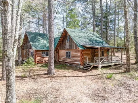 3047 S Dick Creek Rd S, La Fayette, GA 30728