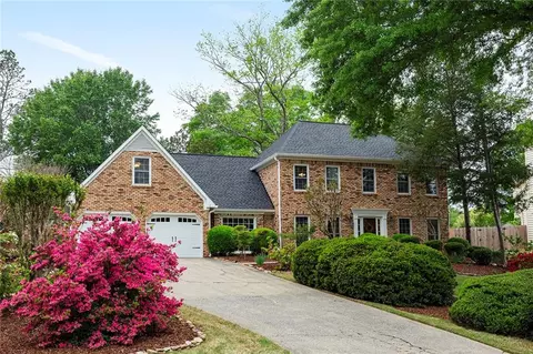 1827 Jacksons Creek Dr, Marietta, GA 30068